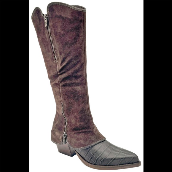 NEW Donald Pliner Women Kaydence Dark Brown Suede Zip Up...